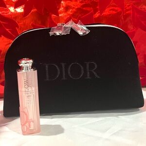 🆕Dior Addict Lip Glow Actual size 
with Dior Black velvet Pouch